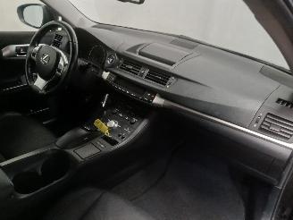 Lexus Ct CT 200h Hatchback 1.8 16V (2ZRFXE) [100kW]  (09-2011/...) picture 8