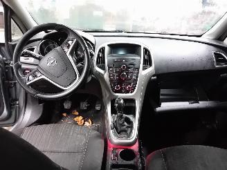 Opel Astra Astra J Sports Tourer (PD8/PE8/PF8) Combi 1.6 16V (A16XER(Euro 5)) [85=
kW]  (10-2010/10-2015) picture 5