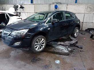 Salvage car Opel Astra Astra J (PC6/PD6/PE6/PF6) Hatchback 5-drs 1.4 Turbo 16V (A14NET(Euro 5=
)) [103kW]  (12-2009/10-2015) 2010/7