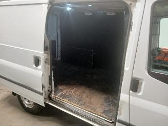Ford Transit Transit Van 2.2 TDCi 16V (DRFC) [74kW]  (10-2011/08-2014) picture 10