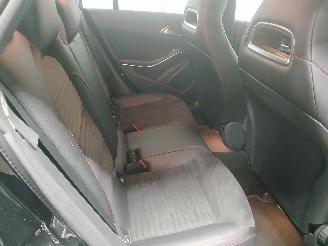 Mercedes Cla-klasse CLA Shooting Brake (117.9) Combi 1.6 CLA-180 16V (M270.910) [90kW]  (0=
1-2015/03-2019) picture 10