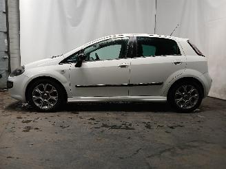 Fiat Punto Grande Punto (199) Hatchback 1.3 JTD Multijet 16V VGT (199.B.4000(Euro=
 5)) [62kW]  (04-2010/...) picture 4