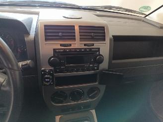 Jeep Compass Compass I (MK49) SUV 2.4 16V 4x4 (ERZ) [125kW]  (09-2006/12-2016) picture 12