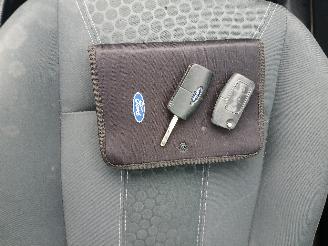 Ford Fiesta Fiesta 6 (JA8) Hatchback 1.6 TDCi 95 (T3JA(Euro 5)) [70kW]  (02-2010/1=
2-2015) picture 25