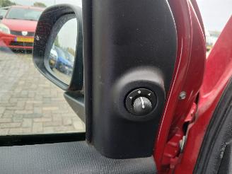 Fiat Panda Panda/Pandina (312) Hatchback 0.9 TwinAir Turbo 85 (312.A.2000) [63kW]=
  (02-2012/...) picture 12