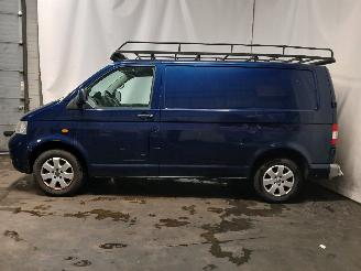 Volkswagen Transporter Transporter T5 Van 2.5 TDi (BNZ) [96kW]  (04-2003/11-2009) picture 4