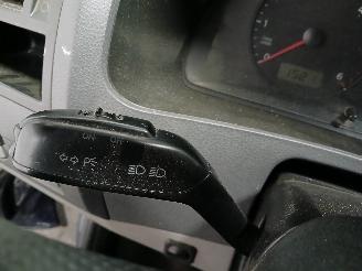 Volkswagen Transporter Transporter T5 Van 2.5 TDi (BNZ) [96kW]  (04-2003/11-2009) picture 14