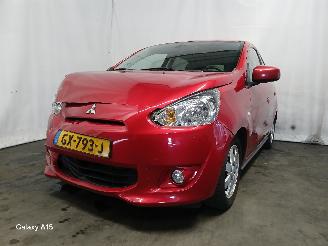 damaged passenger cars Mitsubishi Space-star Space Star (A0) Hatchback 1.0 12V (3A90(Euro 5)) [52kW]  (05-2012/...)= 2015/9