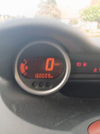 Renault Twingo Twingo II (CN) Hatchback 3-drs 1.2 16V (D4F-764(D4F-E7)) [55kW]  (03-2=
007/09-2014) picture 2