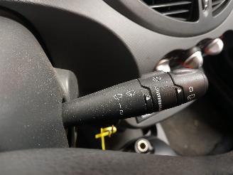 Renault Twingo Twingo II (CN) Hatchback 3-drs 1.2 16V (D4F-764(D4F-E7)) [55kW]  (03-2=
007/09-2014) picture 15