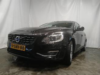 damaged passenger cars Volvo V-60 V60 I (FW/GW) Combi 2.4 D6 20V Plug-in Hybrid AWD (D82PHEV) [206kW]  (=
06-2012/12-2015) 2013/11
