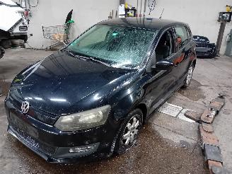 Coche siniestrado Volkswagen Polo Polo V (6R) Hatchback 1.2 TDI 12V BlueMotion (CFWA(Euro 5)) [55kW]  (1=
0-2009/05-2014) 2012/5