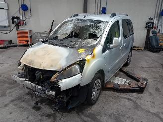 Vrakbiler auto Peugeot Partner Partner Tepee (7A/B/C/D/E/F/G/J/P/S) MPV 1.6 VTI 120 16V (EP6C(5FS)) [=
88kW]  (09-2009/04-2016) 2010