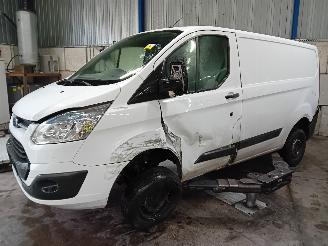 démontage fourgonnettes/vécules utilitaires Ford Transit Transit Custom Van 2.2 TDCi 16V (DRFG) [74kW]  (04-2012/06-2016) 2015/1