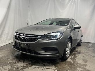  Opel Astra Astra K Sports Tourer Combi 1.6 CDTI 110 16V (B16DTE) [81kW]  (04-2016=
/08-2019) 1980