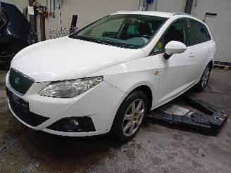 demontáž osobní automobily Seat Ibiza Ibiza ST (6J8) Combi 1.2 TDI Ecomotive (CFWA) [55kW]  (04-2010/05-2015=
) 2011/5