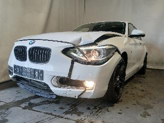 Unfallwagen BMW 1-serie 1 serie (F20) Hatchback 5-drs 116i 1.6 16V (N13-B16A) [100kW]  (07-201=
1/02-2015) 2012/4