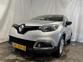 damaged passenger cars Renault Captur Captur (2R) SUV 0.9 Energy TCE 12V (H4B-408(H4B-B4)) [66kW]  (06-2013/=
=2E..) 2014/9