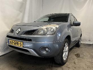 Unfallwagen Renault Koleos Koleos I SUV 2.5 16V (2TR-703) [126kW]  (09-2008/06-2017) 2008/6
