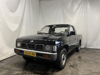 Coche accidentado Nissan King cab King Cab/Pickup (D21) Pick-up 2.0 (Z20) [66kW]  (09-1988/12-1997) 1992/9
