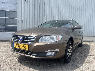 damaged passenger cars Volvo V-70 V70 (BW) Combi 2.0 D4 16V (D4204T5(Euro 6)) [133kW]  (10-2013/04-2016)= 2014/11