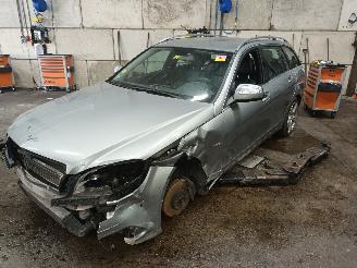 Sloopauto Mercedes C-klasse C Estate (S204) Combi 3.0 C-320 CDI V6 24V (OM642.960) [165kW]  (08-20=
07/...) 2008/4