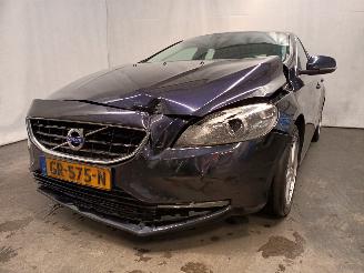 Auto incidentate Volvo V-40 V40 (MV) Hatchback 5-drs 2.0 D2 16V (D4204T8(Euro 6b)) [88kW]  (02-201=
5/08-2019) 2015/8