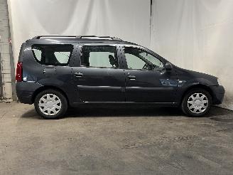 Dacia Logan Logan MCV I (KS) Combi 1.6 (K7M-710) [64kW]  (02-2007/06-2013) picture 7