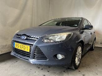 Auto incidentate Ford Focus Focus 3 Hatchback 1.0 Ti-VCT EcoBoost 12V 100 (M2DA(Euro 5)) [74kW]  (=
02-2012/05-2018) 2012/5