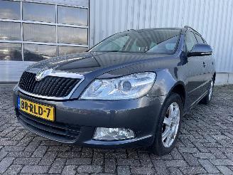 Auto incidentate Skoda Octavia Octavia Combi (1Z5) Combi 5-drs 1.2 TSI (CBZB) [77kW]  (02-2010/04-201=
3) 2011/6