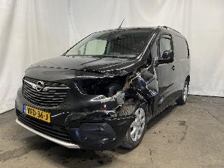 Voiture accidenté Opel Combo Combo Cargo Van 1.5 CDTI 130 (D15DTH(DV5RC)) [96kW]  (08-2018/...) 2020/1