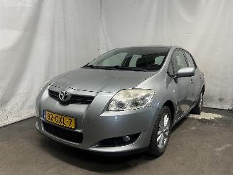 Damaged car Toyota Auris Auris (E15) Hatchback 1.6 Dual VVT-i 16V (1ZRFE) [91kW]  (03-2007/09-2=
012) 2008/9