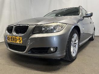 uszkodzony samochody osobowe BMW 3-serie 3 serie Touring (E91) Combi 316i 16V (N43-B16A) [90kW]  (09-2008/06-20=
12) 2010/1