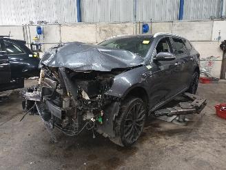 rozbiórka samochody osobowe Kia Optima Optima Sportswagon (JFF) Combi 1.6 T-GDi 16V (G4FJ) [132kW]  (01-2018/=
12-2019) 2019/11