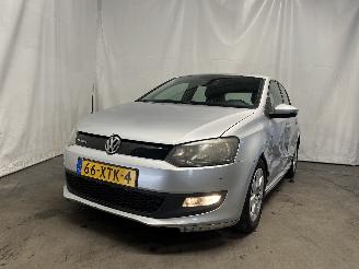 uszkodzony samochody osobowe Volkswagen Polo Polo V (6R) Hatchback 1.2 TDI 12V BlueMotion (CFWA(Euro 5)) [55kW]  (1=
0-2009/05-2014) 2012/9