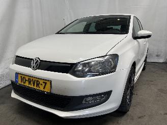 Vaurioauto  passenger cars Volkswagen Polo Polo V (6R) Hatchback 1.2 TDI 12V BlueMotion (CFWA(Euro 5)) [55kW]  (1=
0-2009/05-2014) 2011/8