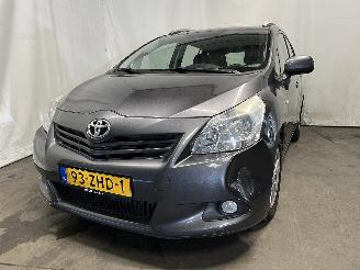 Avarii autoturisme Toyota Verso Verso MPV 2.0 16V D-4D-F (1AD-FTV(Euro 4)) [93kW]  (04-2009/08-2018) 2011/6