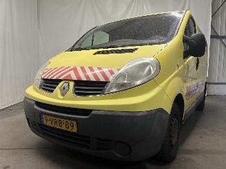 krockskadad bil auto Renault Trafic Trafic New (FL) Van 2.0 dCi 16V 90 (M9R-786) [66kW]  (08-2006/06-2014)= 2011/9