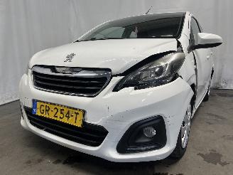 Vaurioauto  passenger cars Peugeot 108 108 Hatchback 1.0 12V (1KRFE(CFB)) [51kW]  (05-2014/...) 2015/7