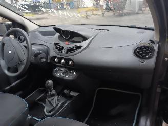 Renault Twingo Twingo II (CN) Hatchback 3-drs 1.2 16V (D4F-764(D4F-E7)) [55kW]  (03-2=
007/09-2014) picture 5
