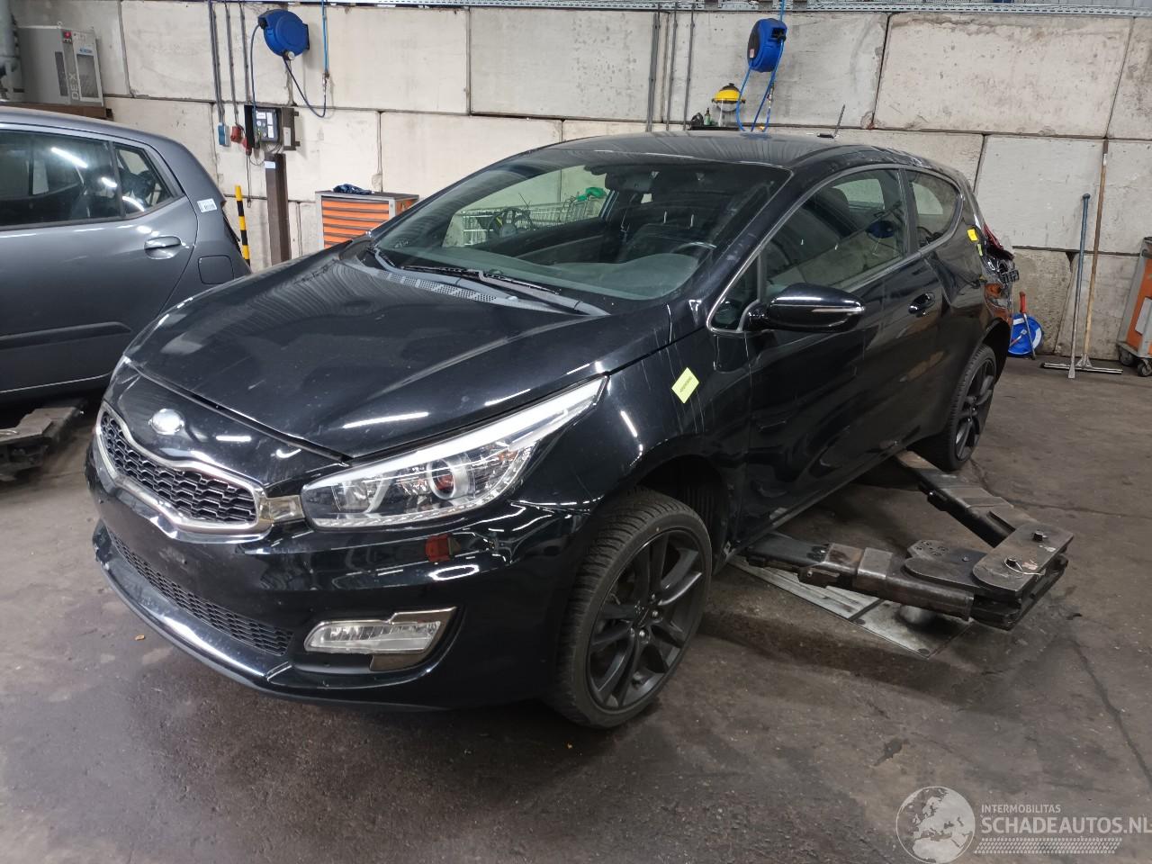 Kia Pro cee d Pro cee'd (JDB3) Hatchback 3-drs 1.6 GDI 16V (G4FD) [99kW]  (03-2013/1=
2-2018)