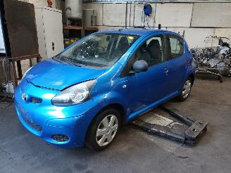 disassembly passenger cars Toyota Aygo Aygo (B10) Hatchback 1.0 12V VVT-i (1KR-FE) [50kW]  (07-2005/05-2014) 2011/7