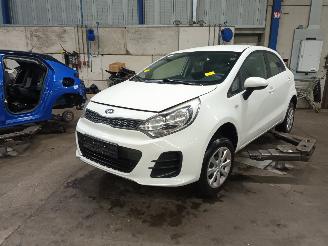 Vrakbiler auto Kia Rio Rio III (UB) Hatchback 1.1 CRDi VGT 12V (D3FA) [55kW]  (09-2011/12-201=
7) 2016/3