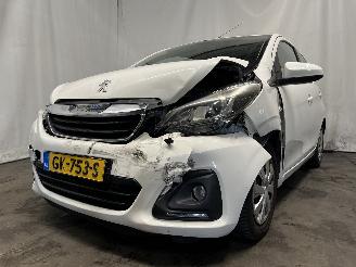 damaged passenger cars Peugeot 108 108 Hatchback 1.0 12V (1KRFE(CFB)) [51kW]  (05-2014/...) 2015/6