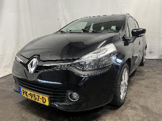 Auto incidentate Renault Clio Clio IV Estate/Grandtour (7R) Combi 5-drs 1.5 Energy dCi 75 FAP (K9K-6=
12) [55kW]  (01-2013/08-2021) 2015/4