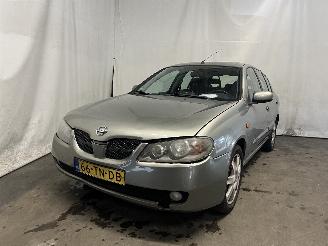 Voiture accidenté Nissan Almera Almera (N16) Hatchback 1.5 16V (QG15DE(Euro 4)) [72kW]  (10-2002/09-20=
06) 2006/11