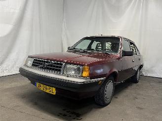 damaged passenger cars Volvo 340 340/343/345 Hatchback 340 1.4 L,GL,DL,Winner (B14.4S) [51kW]  (08-1987=
/07-1988) 1989/3