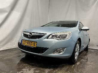 krockskadad bil auto Opel Astra Astra J (PC6/PD6/PE6/PF6) Hatchback 5-drs 1.6 16V (A16XER(Euro 5)) [85=
kW]  (12-2009/10-2015) 2010/9