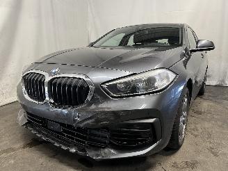 damaged passenger cars BMW 1-serie 1 serie (F40) Hatchback 116d 1.5 12V TwinPower (B37-C15A) [85kW]  (07-=
2019/...) 2019/10