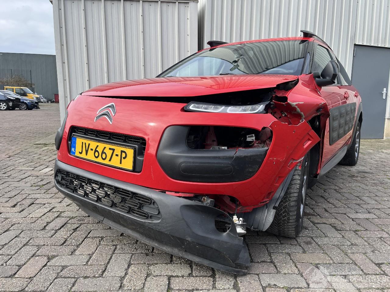 Citroën C4 C4 Cactus (0B/0P) Hatchback 5-drs 1.2 PureTech 82 12V (EB2F(HMZ)) [60k=
W]  (09-2014/...)